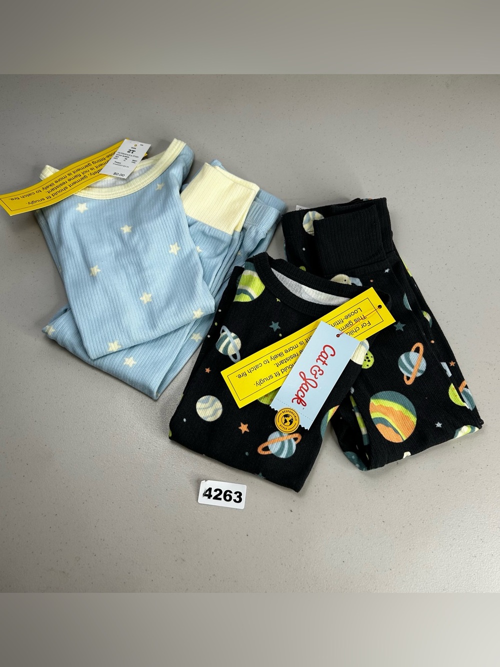 Cat & Jack 4 Piece Space Graphic Print Ribbed Knit 2-Piece Pajama Set 2T